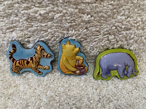 Disney Pooh Metal Bucket Shovel 3 Sand Molds C9 - Picture 2 of 9