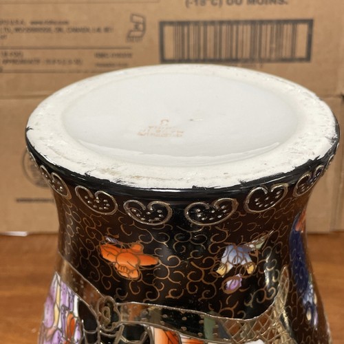 Vintage Porcelain/Ceramic Chinese Hand Painted Vase w/lid / 14” / Black & Gold 3 - Picture 14 of 18