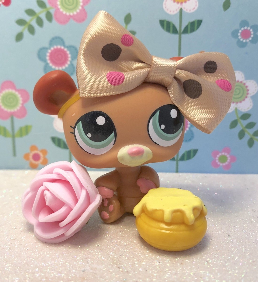 Authentic Littlest Pet Shop # 1303 Rare Brown Bear Green