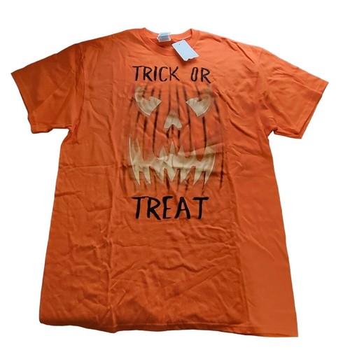 NWT Orange pumpkin trick or treat short sleeve shirt large Unisex