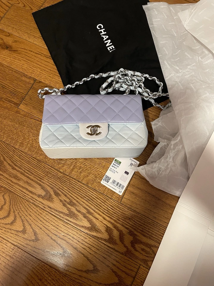 Chanel Mini Clásico Solapa Negro Auténtico Foto 3 de 4