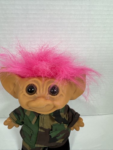 Vintage UNEEDA Wish-nik 8" Troll Doll with Hot Pink Hair, Army Shirt - Bild 5 von 10