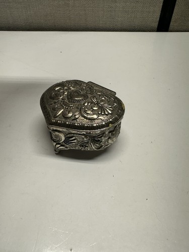 Schmuckschatulle Herzform Schmuck Fuß gemarkt Japan rot Samt gefüttert Ringschatulle - Bild 8 von 11