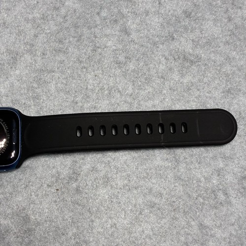 Apple Watch Series 7 GPS 41mm Blue Aluminum Case Black Sport Band - Photo 8 sur 12