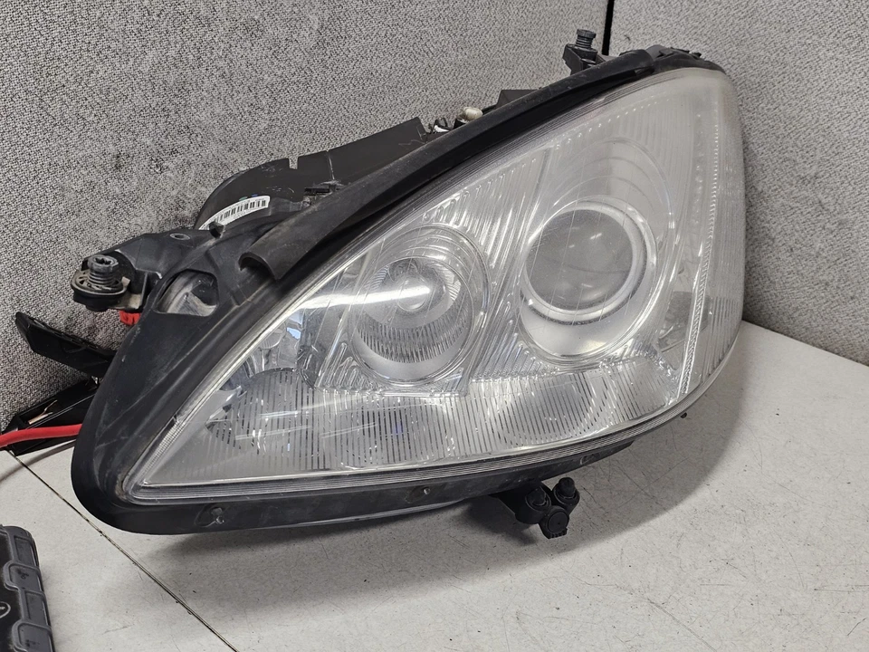 Conjunto de lámpara de cabeza bi-xenón conductor izquierdo Mercedes S550 S600 2007-2009 OEM Foto 3 de 4