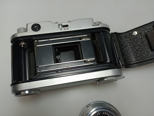 Robot Royal 36 + Schneider Xenar 45mm F2.8 - Picture 10 of 12