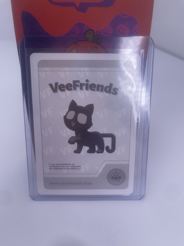 VeeFriends Halloween 2023 Well-Connected Werewolf Pin Super Sticker Limited 299 - Picture 6 of 8