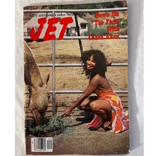 Vintage JET Magazines -  October 19, 1978 - Down On The Farm With Chaka Khan