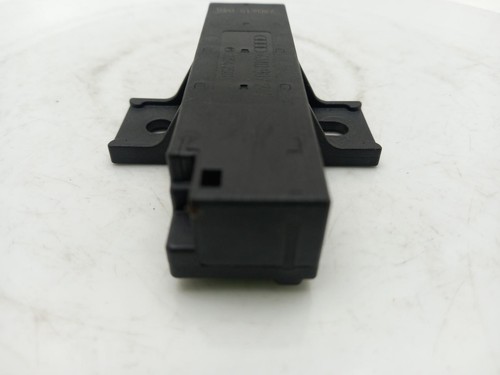 AUDI E-TRON GT Rear Aerial access & start authorisation - 4M0907247 2021-2024 - Picture 6 of 9