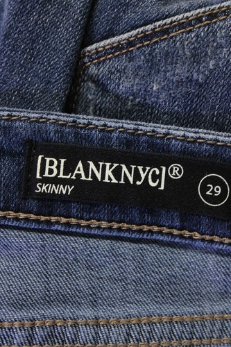Pantalón vaquero BLANKNYC para mujer tiro medio bloque de color ajustado lavado talla 29 - Imagen 4 de 5