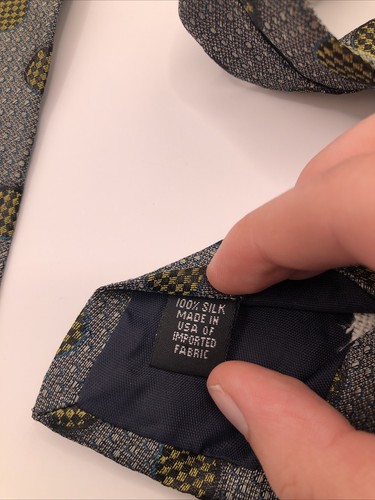 Fashion Neck Wear Men’s Suit Tie One Size Fits All 100% Silk - Picture 2 of 5
