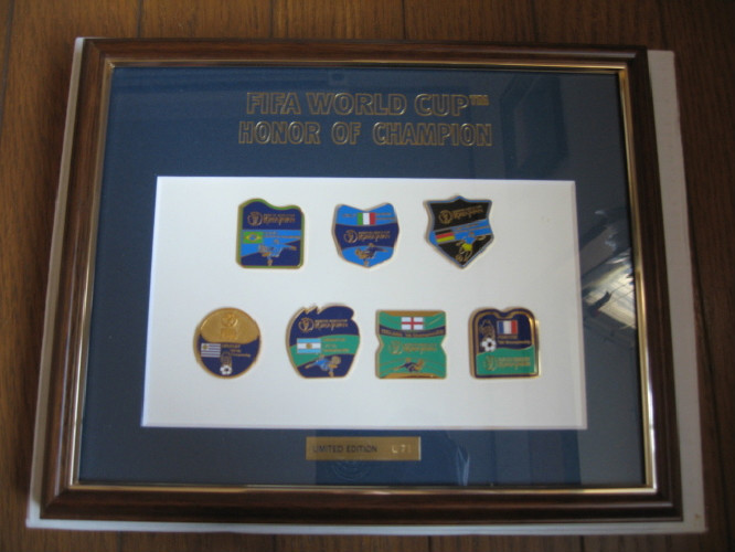 2002 FIFA WORLD CUP JAPAN PIN BADGE WINNER PINS SET | eBay