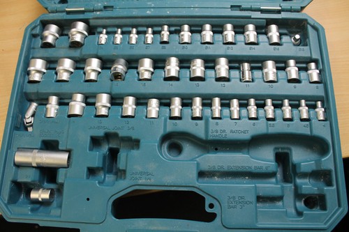 Valigetta porta attrezzi Makita E - 06616 non completa! - Foto 2 di 5