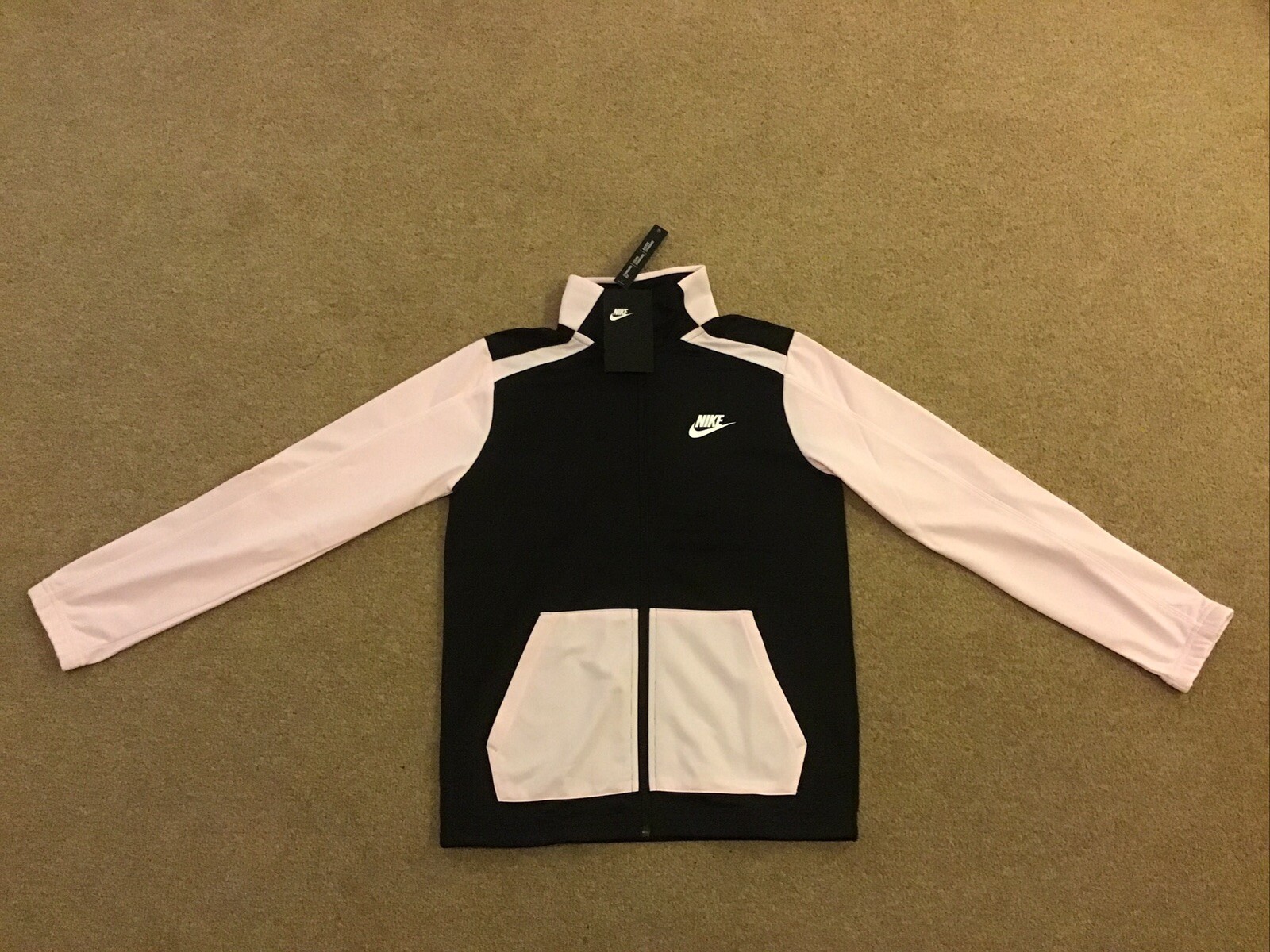 Picture 3 of 5