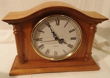 Oak Wooden Mantel Quartz Battery Operated Analog Roman Numeral Clock 7.5" tall