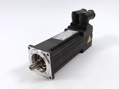 Lenze MCS 06I41-RS0B0-B11N-ST5S00N-R0SU Servo Motor