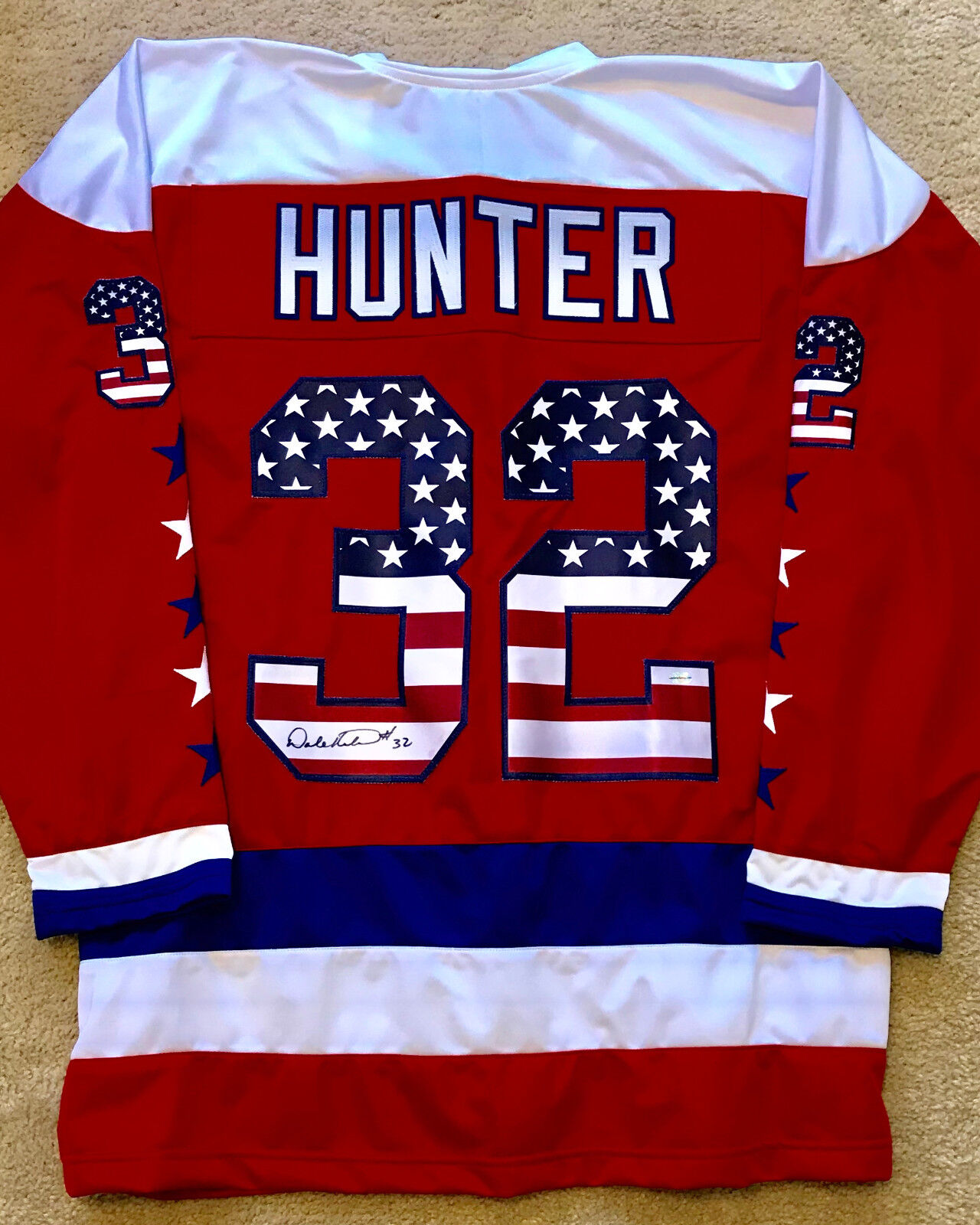 Dale Hunter Autographed Patriotic Custom Jersey - Washington Capitals - Picture 2 of 4