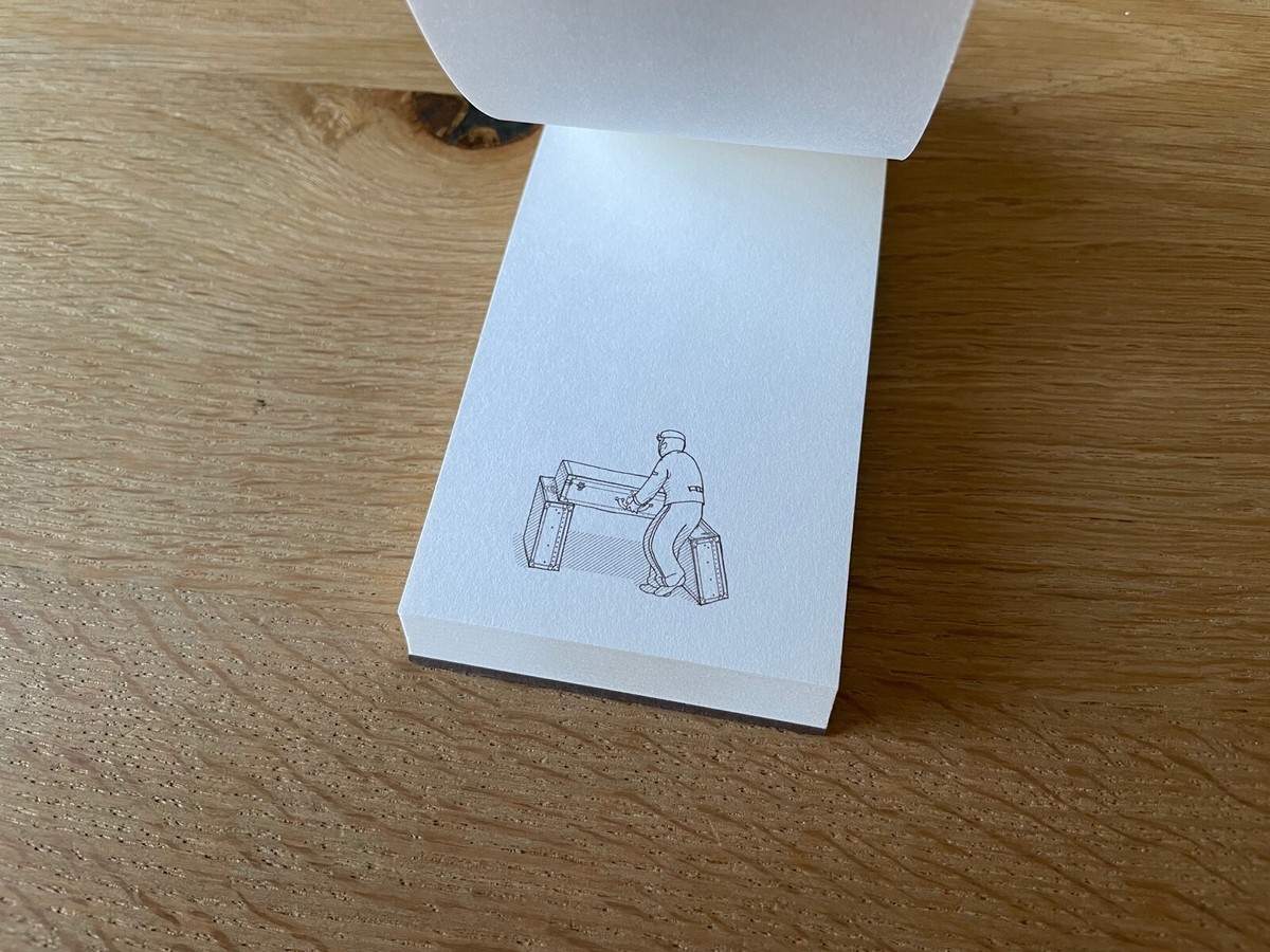 Animated Book LOUIS VUITTON Flip Book - Eiffel Tower 2006