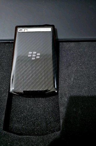 BlackBerry Porsche Design P'9983 - 64GB -CARBON FIBER EDITION -RARE -Unlocked - Picture 3 of 11