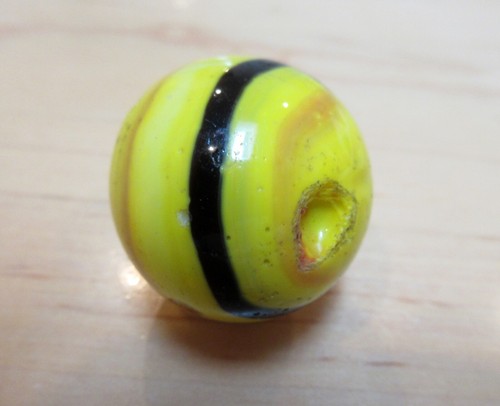 RARE VINTAGE MARBLE KING HUGE 1.062" BUMBLEBEE PATCH & RIBBON RAINBOW 1 & 1/16"! - Picture 11 of 12