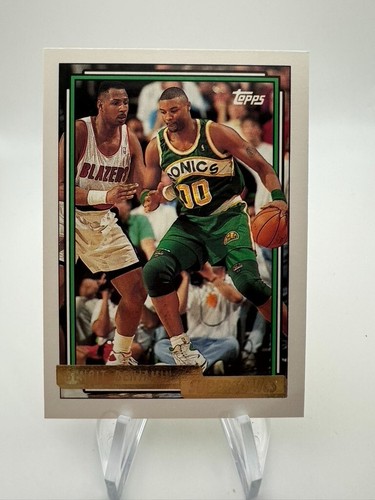 1992-93 Topps Basketball #s 1-382 +Rookies & GOLD -You Pick - Picture 307 of 452