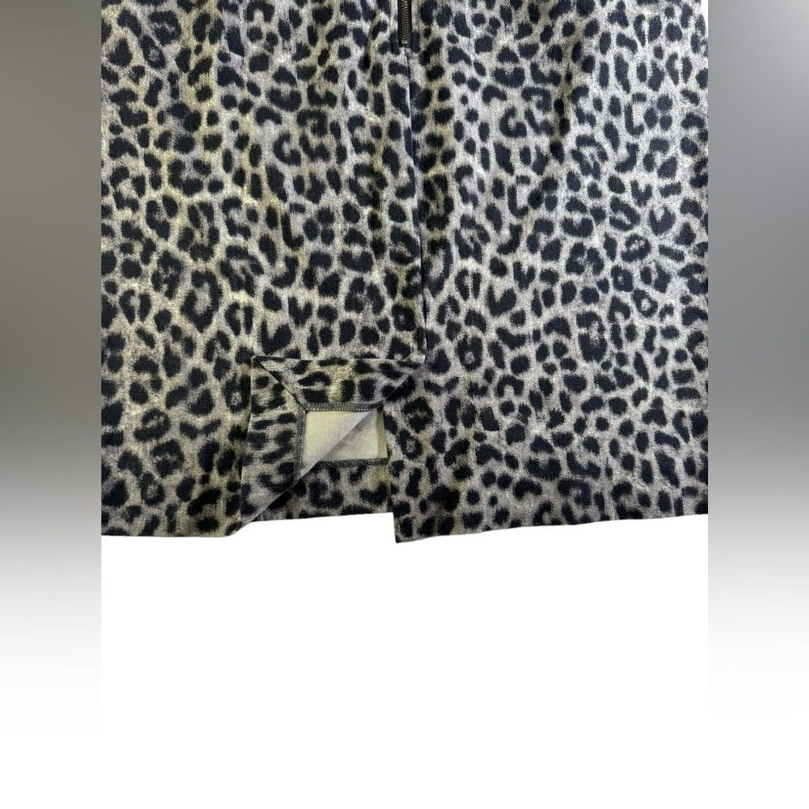 Cabi Women's Jungle Skirt Size 6 Animal Print Poc… - image 6