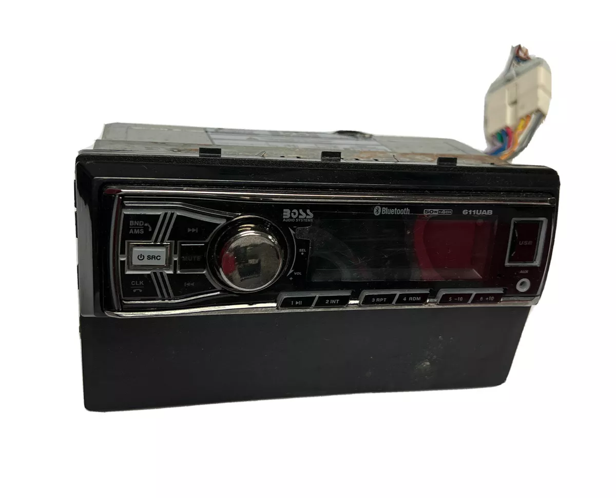 Bluetooth Audio AUX BOSS Audio Systems 611UAB Multimedia Car Stereo Single Din