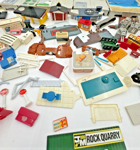 Grande lotto di micro macchine vintage Galoob viaggio città playset pezzi - Foto 8 di 10