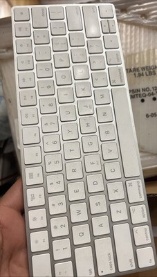 Apple A1644 Magic Keyboard Rechargeable Wireless Bluetooth White