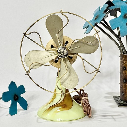 Vidrio Houze Akro Agate Uranium Slag Glass Base Electric Fan UV Glow Works 1930s