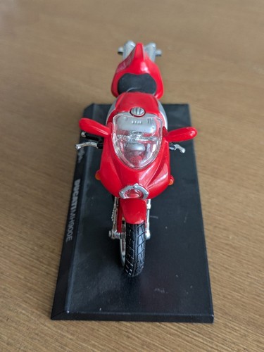 DUCATI MH900E MIKE HAILWOOD REP 1-18 SCALE MAISTO MOTORCYCLE MODEL - Picture 3 of 8