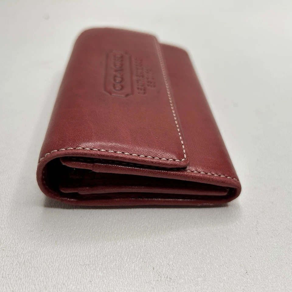 Cartera vintage COACH-Est.1941 cuero rojo solapa a presión frontal estilo cremallera interior Foto 4 de 4