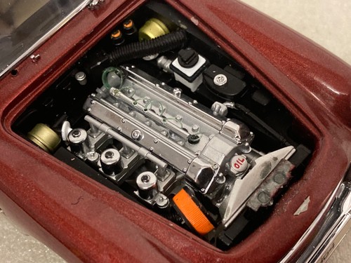 1/24 Scale Danbury Mint 1964 Aston Martin DB5 car for spares or repair - Picture 16 of 19