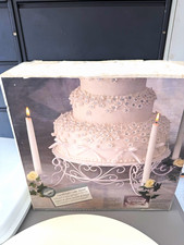 Wilton Candlelight 12 in Round White Matte Metal 1-Tier Cake Stand