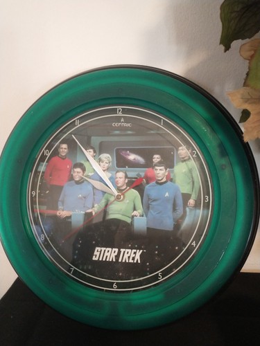 🚨🚨🚨 Centric 1999 Star Trek Wall Clock, Works, Light Out,, - Picture 3 of 6