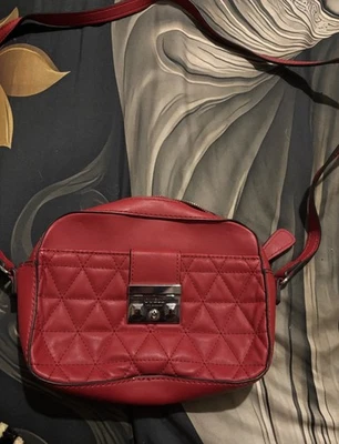 Sac Bandoulière Guess rouge - Photo 1/4