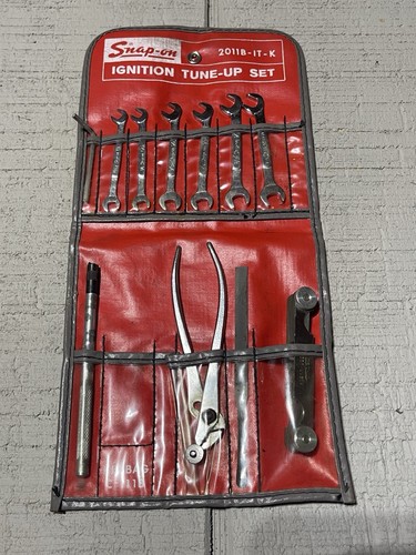 Vintage Snap-On 2011B-IT-K Ignition Tune-Up Kit Set w/ C-111B Kit Bag