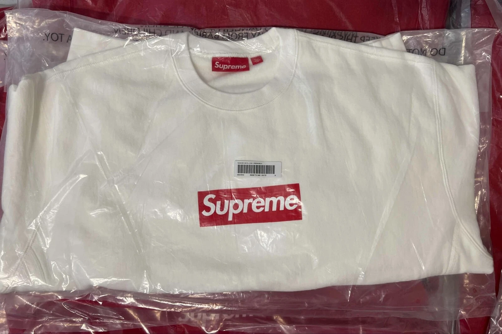 Logo Supreme boîte lavée col rond blanc taille moyenne SS/2025 en LIVRAISON RAPIDE