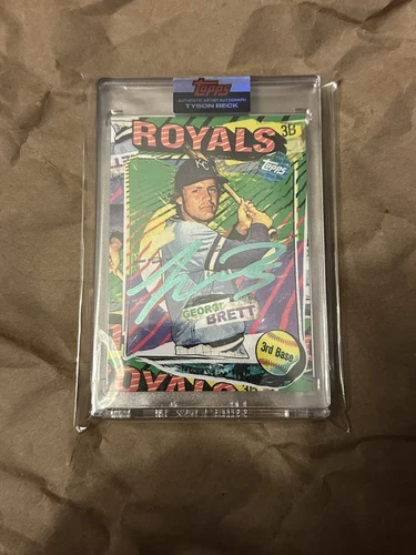 Topps Project 2020 1975 Tyson Beck #55 George Brett - Emerald Autograph 39/40