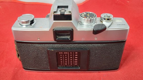 Vintage Minolta SRT201 analoge Spiegelreflexkamera 35 mm Gehäuse. **Ungetestet. Teile** - Bild 4 von 6