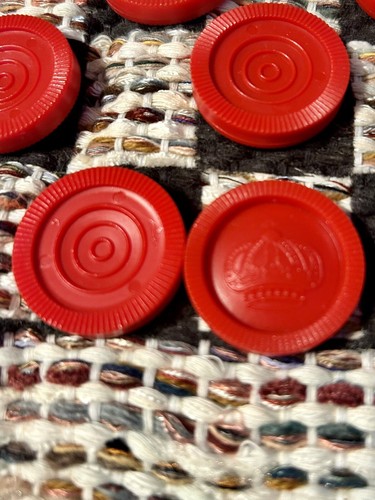 VTG 90’s Cracker Barrel Knit Rug Checkers Game - Complete W Instructions 12x12” - Picture 3 of 9