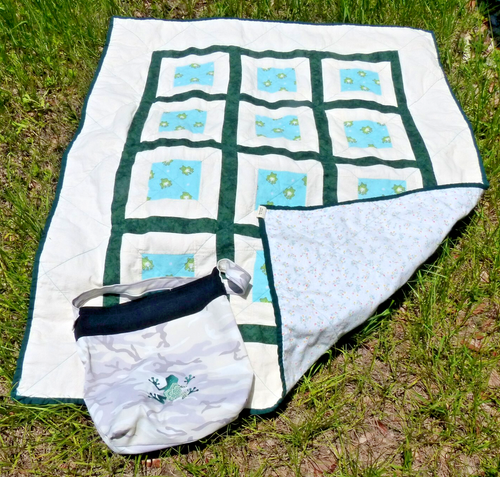 INFANT to YOUTH FROG QUILT PERSONALIZED WITH MATCHING BAG - Picture 10 of 15