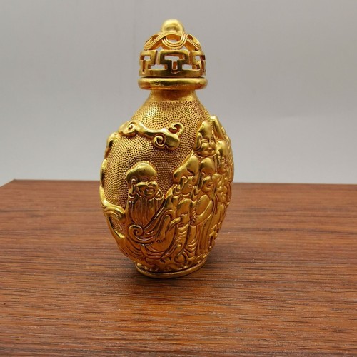 2.7″ Collect Noble palace copper gold gilt carved eighteenth arhat snuff bottle - Picture 2 of 6