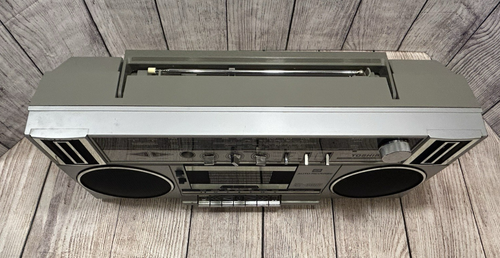 Toshiba RT-6085 Silver & Gray Boombox Stereo Cassette Vintage 1980s - Uncommon - Picture 8 of 12