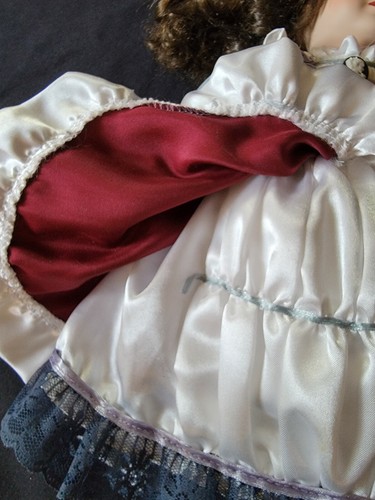 Vanessa By Vanessa Ricardi Porcelain Doll Serie - 1998 16" - Picture 8 of 9