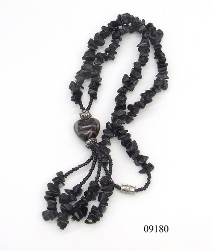 17" Antiqued Silver Tone Puffy Art Glass Heart Black Obsidian Chip Bead Necklace - Picture 3 of 3