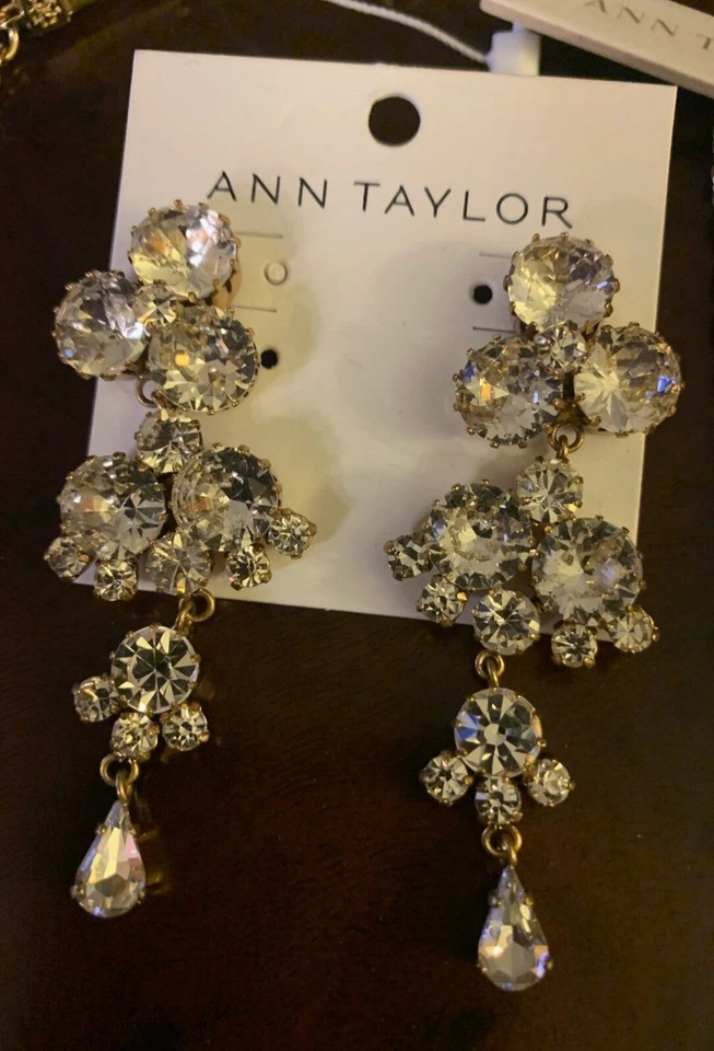 Conjunto de collar y pendientes colgantes Ann Taylor - pedrería/oro/ámbar nuevo Foto 3 de 4