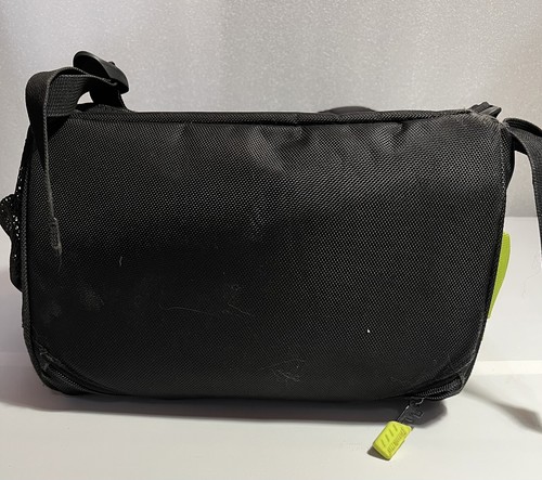 Franklin Sports Deluxe Competition Pickleball Backpack Bag Neon Green Hangs Up - Bild 6 von 11