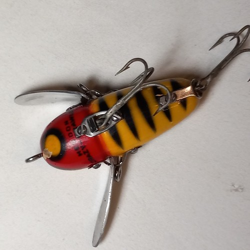 HEDDON CRAZY CRAWLER 2pc Flap Rig Wood Fishing Lure Vtg YRH Hornet 2 3/8" - Picture 4 of 9