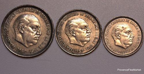 3 PIECES ESPAGNE FRANQUISTE " FRANCO EL CAUDILLO "  5 , 25 et 50 PESETAS - Afbeelding 1 van 4